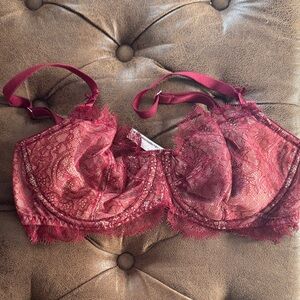 Victoria’s Secret Dream Angels Red/Burgundy push up without padding